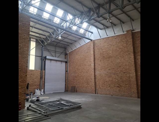 INDUSTRIAL PROPERTY TO RENT IN LASER PARK